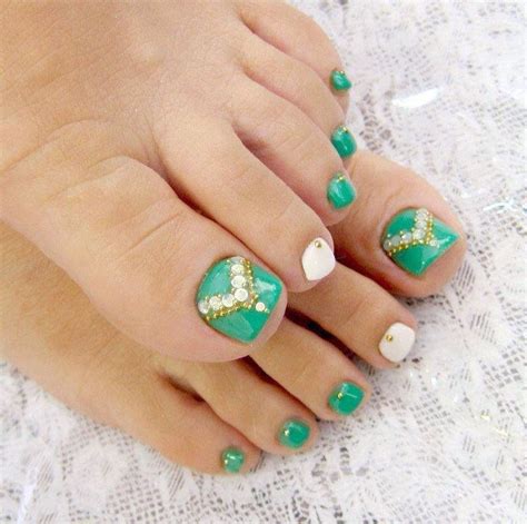 Orteille Turquoise Pedicure Nail Art Pedicure Nails Toe Nail Designs