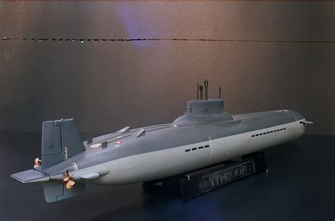 Typhoon Class Nuclear Submarine Finescale Modeler Essential