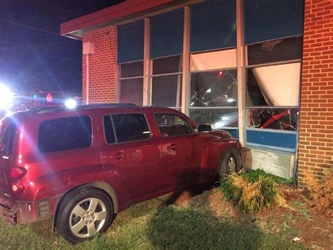 Suv Crashes In Baltimore County Fire Station Cbs Baltimore