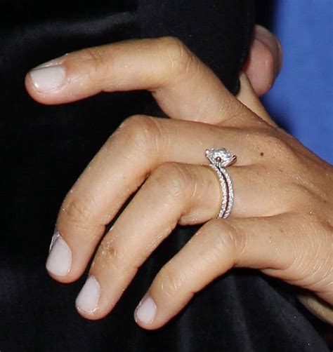 Meghan Markle News New Engagement Ring Looks More Like One From Ex