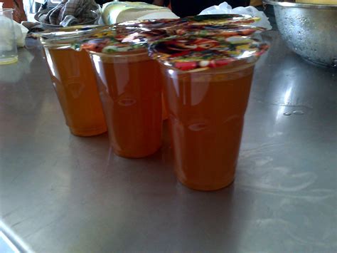 Stiker label produk baik itu makanan, minuman atau stiker label bukan produk makanan, selalu terlihat jika datang ke supermarket atau minimarket.dan sering kita melihatnya di setiap paket makanan atau minuman yang ada di rumah, kantor, atau saat bepergian. SEMANGATNYA PESERTA KURSUS KULINER MINUMAN JUS DAN JAMU ...