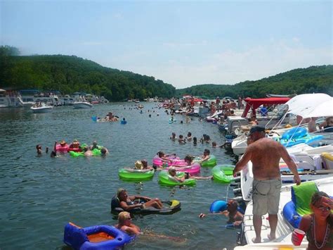 Party Cove Osage Beach Mo Estimated Drive Time 2 Hours 45 Minutes