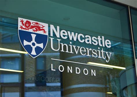 Newcastle University Inggris