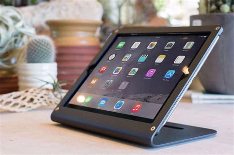 5 Best iPad Holders and Tablet Desk Stands in 2020 - ESR Blog