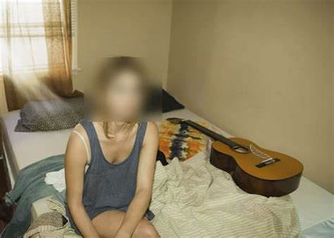 Husband Files For Divorce After Wife Sends Him This Bedroom Selfie Sick Chirpse