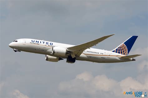 How to use united in a sentence. Inflight review: United Airlines 787-8: BusinessFirst ...
