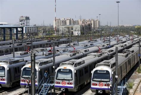 delhi metro staff threaten to go on a strike if demands are not fulfilled ibtimes india