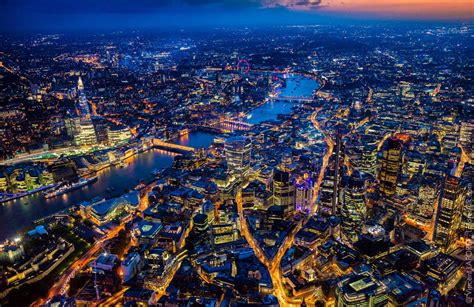 These aerial photos of London at night are simply beautiful