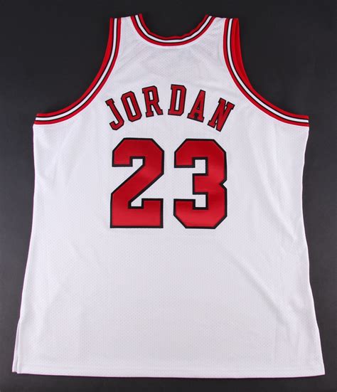 Maybe you would like to learn more about one of these? Michael Jordan Signed LE Bulls Authentic Mitchell & Ness Jersey (UDA COA) | Pristine Auction