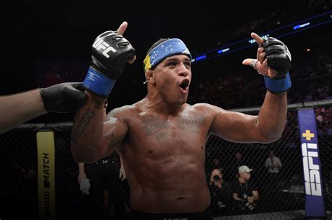 Gilbert burns admits his ufc 258 loss still hurts but believes it has only increased his hunger to after ufc 258, gilbert burns opened up about his defeat to kamaru usman and where things stand. A Blessing In Disguise For Gilbert Burns | UFC