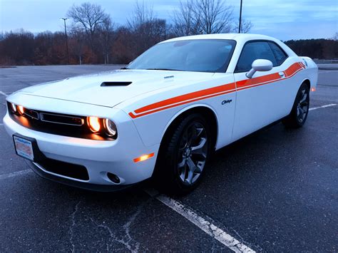 I Want To See Pics Of White Challengers Page 51 Dodge Challenger
