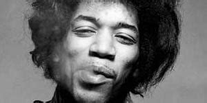 Es considerado uno de los más grandes guitarristas de la historia de la música. Frases de Jimi Hendrix - 99 Frases