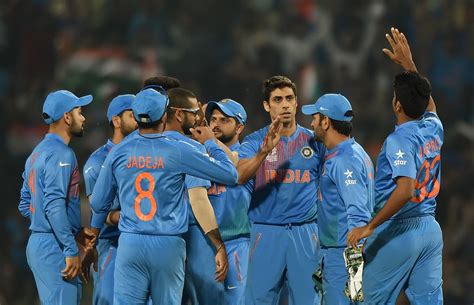 T20 World Cup 2016 Indian Cricket Team Reaches Mumbai For Semi Final