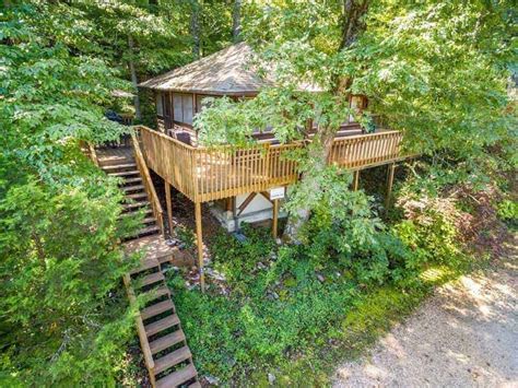13 Best Eureka Springs Treehouse Cabins In Arkansas 2024 Top Treehouses