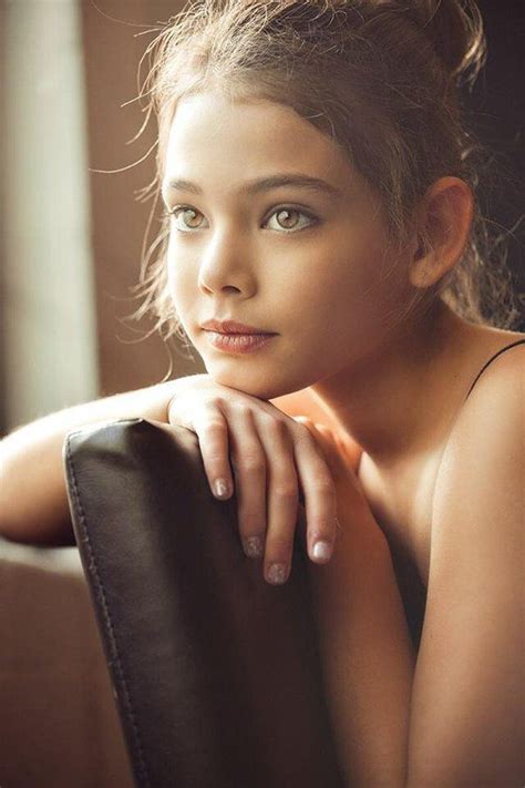 Esta Niña De 11 Años Ya Es Una Modelo Profesional Kids Portraits