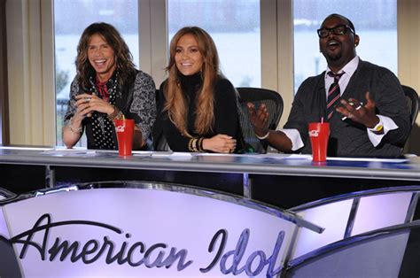 ‘american Idol Premiere Plays Nice With Jennifer Lopez Steven Tyler