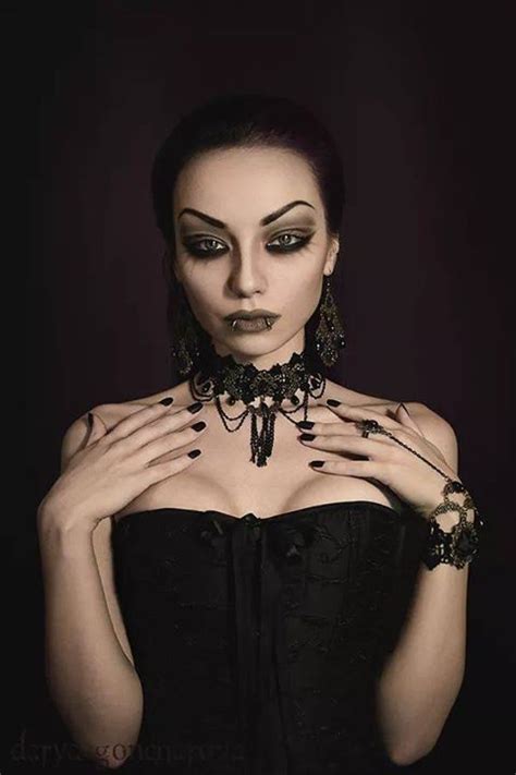 gothic girls goth beauty dark beauty dark fashion gothic fashion women s fashion death