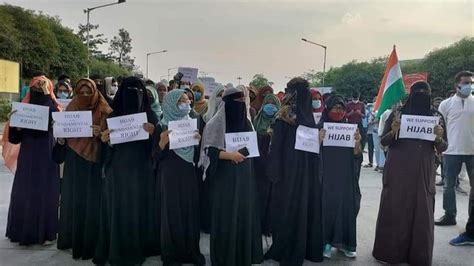 Amid Hijab Row Muslim Girl In Hyderabad Claims Dress Code