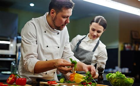 How To Be A Good Sous Chef What You Need To Know Chef Works