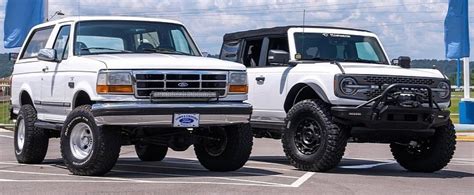 Ford Expert Owns Modified Old And New Broncos 1995 Xlt And 2021
