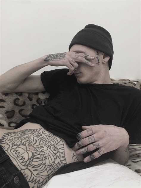 Alex Buhnin • Tattoo Artist • Book Now • Tattoodo