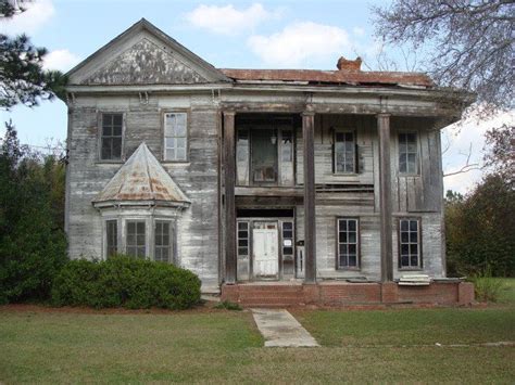 These Abandoned Places In Georgia Are Hauntingly Beautiful Old