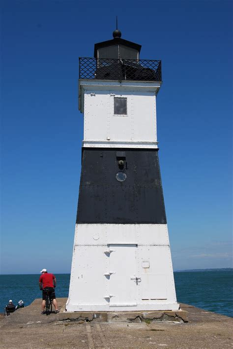 The Erie Harbor Pierhead Lighthouse Presque Isle North Pierhead In