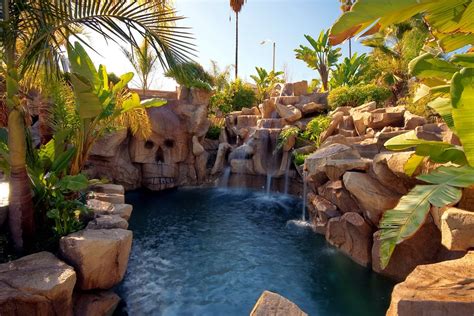Rock Swimming Pool In Southern California Built By Rock Of Ages