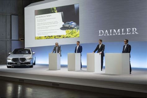 Jahresbilanz Daimler Setzt Auf Electric First Und Beh Lt Verbrenner