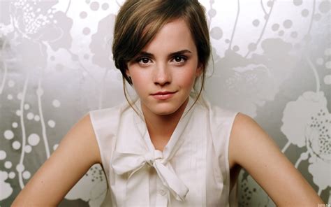 Emma Watson Wide High Quality Wallpapers Hd Wallpapers Id 142