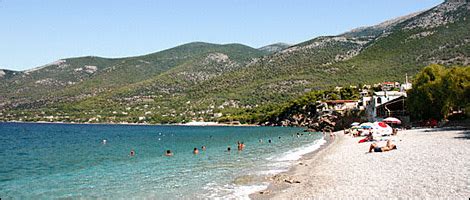 Πολύ καθαρά νερά και μεγάλη παραλία. WEEKENDS | Σεπτέμβριος στα παράλια της Αττικής