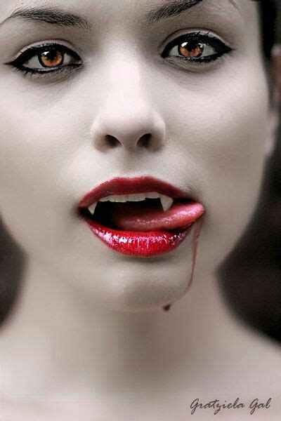 Pin By Christopher Marc On Dark Side Vampire Girls Female Vampire