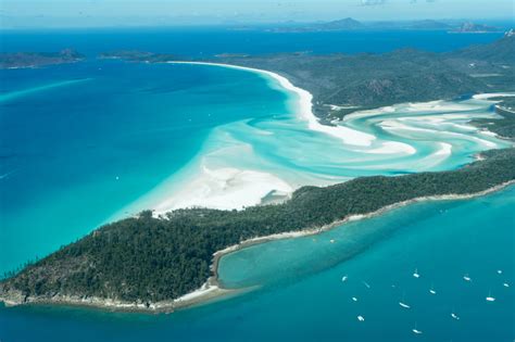 Flying And Landing On The Great Barrier Reef And Whitsunday Islands