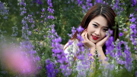 Women Model Long Hair Face Field Grass Women Outdoors Blue Eyes Brunette Smiling Flowers Hd