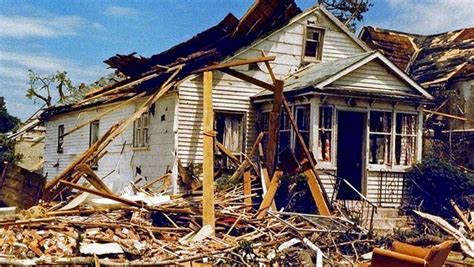 B lacrosse team, the barrie tornado were named after the deadly 1985 tornado that put the canadian city on. Grand Valley to Tottenham, ON F4 Tornado May 31, 1985 ...