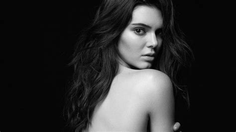 Kendall Jenners Calvin Klein Underwear Campaign Stylecaster