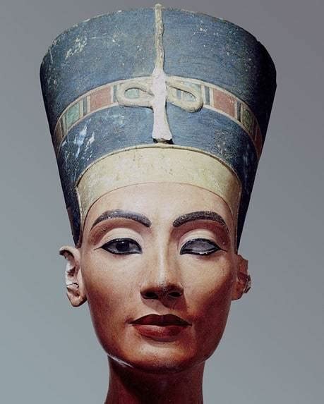 Bust Of Queen Nefertiti By Sculptor Thutmose New Kingdom Amarna Period Reign Of Akhenaten