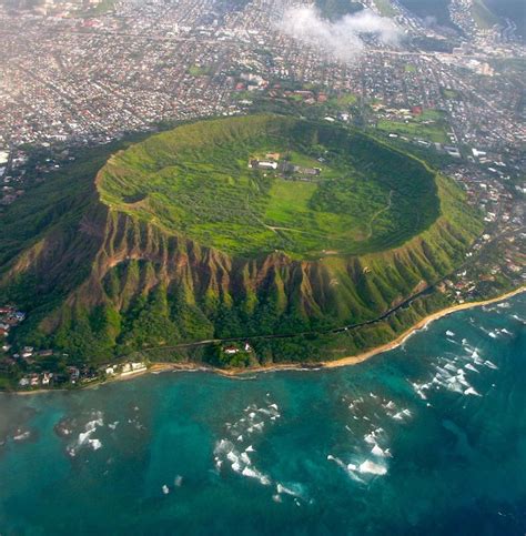 Le Cratère Diamond Head à Hawaï Il Sagit Dun Volcan Rouge éteint