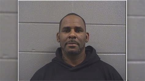 r kelly pleads not guilty to sex assault charges good morning america