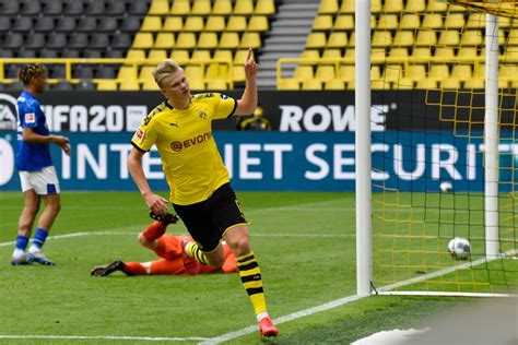 Dortmund vs schalke 4:4 ᴴᴰ (german commentary) music: Na volta do futebol, Haaland marca e Dortmund goleia ...