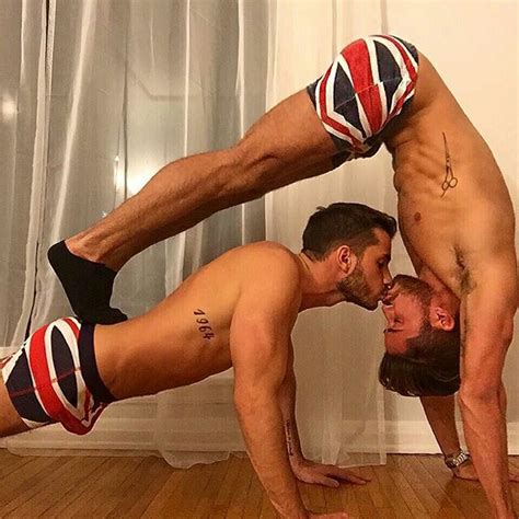 Homosexuell Kissing Posted Fri Mar Gmt Gay Sex Positions Guide