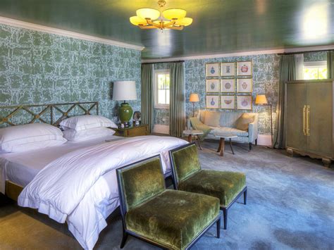 Kelly wearstler's luxury lifestyle brand is renowned for its distinctive designs and sophisticated, soulful vibe. Home | Home, Guest bedroom decor, Kelly wearstler interiors
