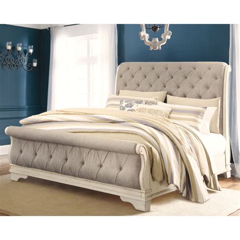 Realyn Queen Upholstered Sleigh Bed And Chest B743b29 By Signature Design By Ashley At Smith