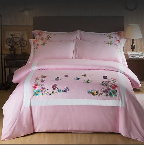 European Egyptian Cotton Bedclothes Embroidery Luxury Bedding Set Queen