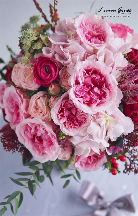 Floral bouquets wedding bouquets wedding flowers ballroom wedding wedding bride wedding gowns bride makeup wedding styles bridal hair. 2112 best Fresh Flower Bouquets images on Pinterest ...
