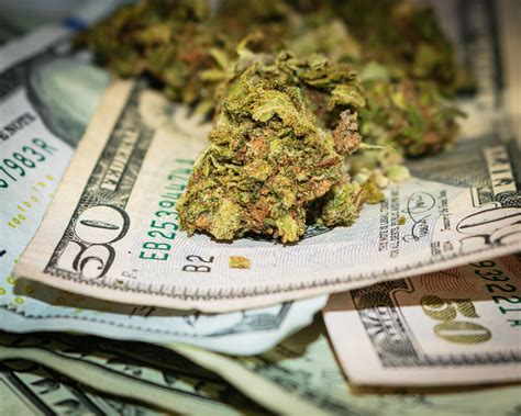 Here\'s how to purchase a stock, either through a broker or from a company. 5 Top Small-Cap Marijuana Stocks to Buy for the Long Term ...