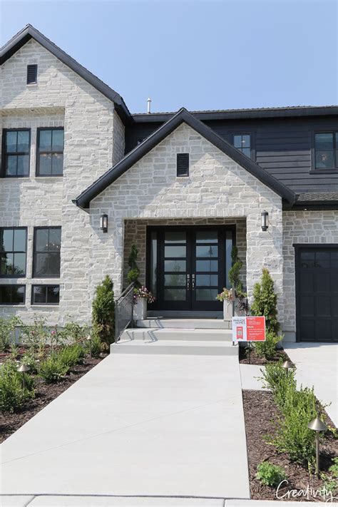 Covered Entryway Stone Black Doors Dark Roofgutters Stone Exterior Houses Casa Exterior