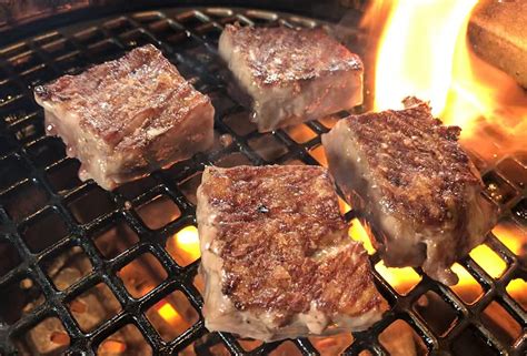 本格プレミアム品質和 our japanese wagyu beef are categorized as a4+ grade. I tried hard-to-get, expensive A5 Olive Wagyu steak