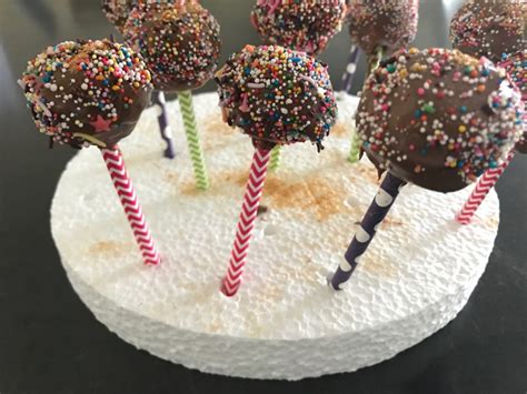 10 Cute Cake Pops To Make This Summer Cake Pops Recipe Ai Contents