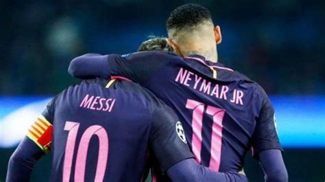 Messi had to leave barcelona after 21 years and 35 titles because the rules of financial fair play in spain had made a new contract for the argentine impossible at the financially struggling club. Pochettino quiere reunir a Messi y Neymar en París ...